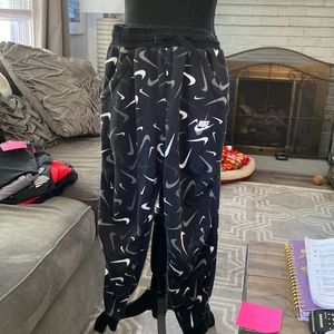 COPY - Nike sweatpants size medium good shape taking very good care of